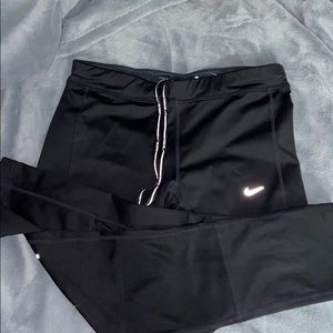 Nike cropped leggings